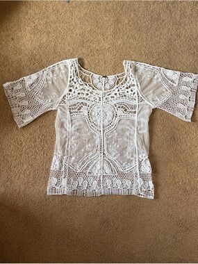 Women's White Lace Crochet Top